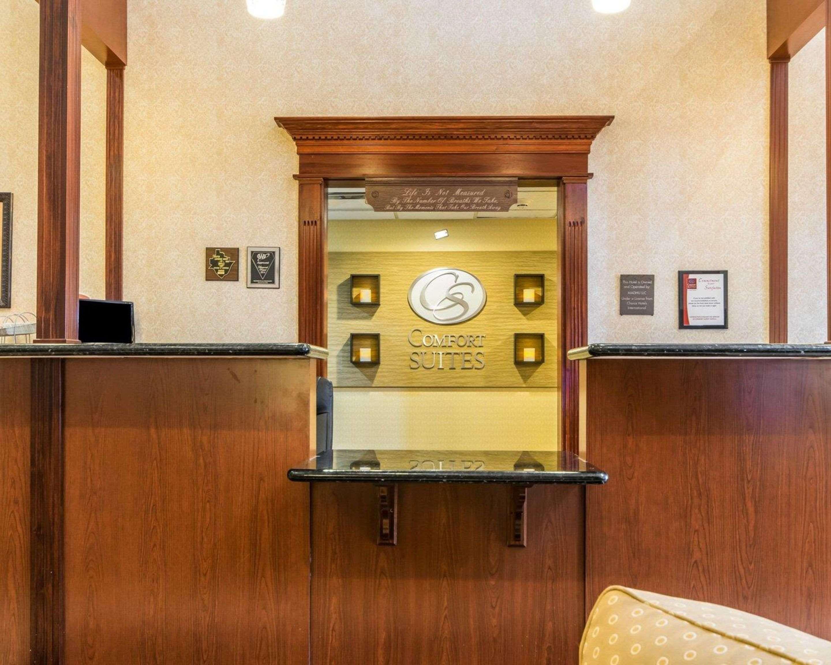 Comfort Suites South Point - Huntington Eksteriør bilde