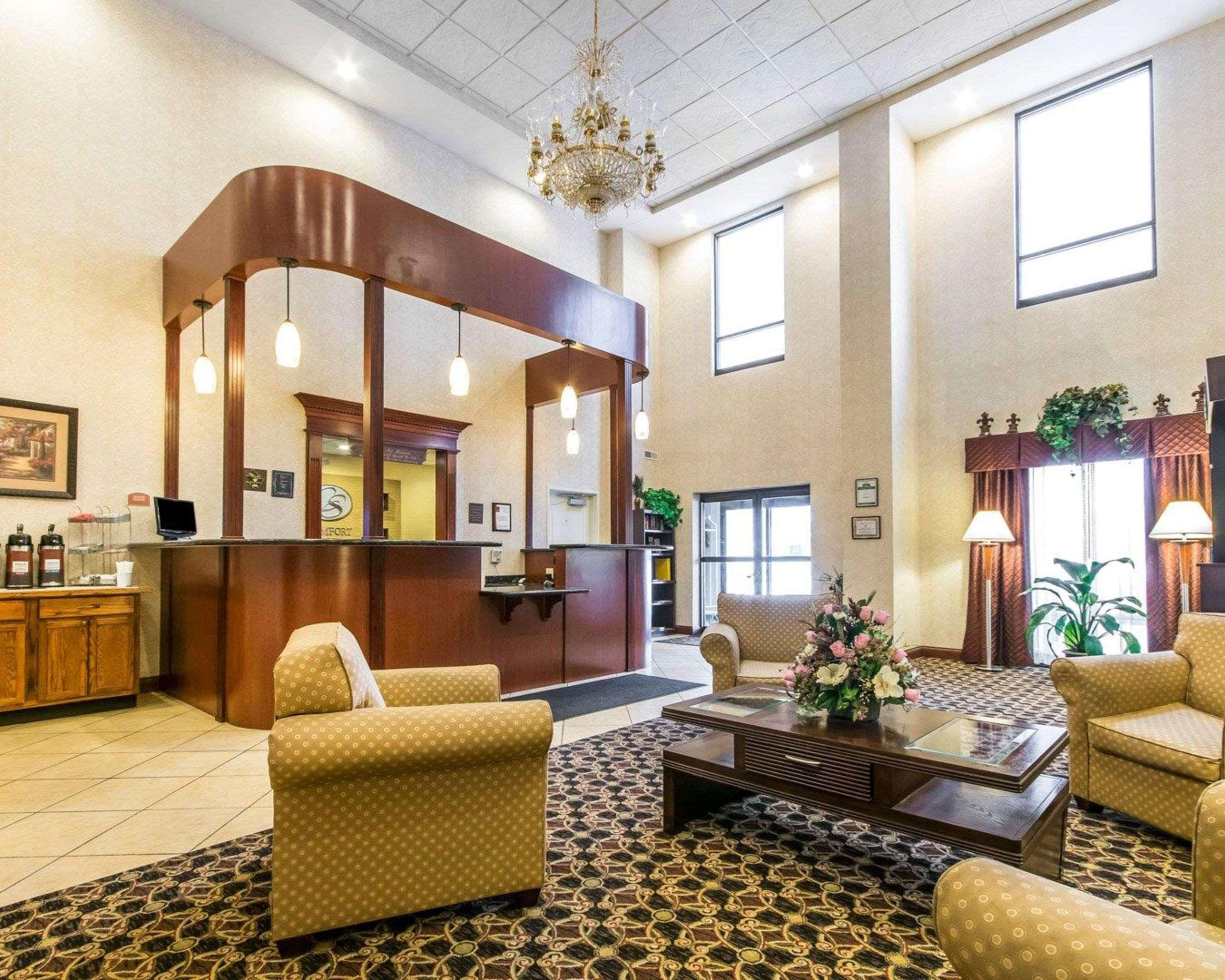 Comfort Suites South Point - Huntington Eksteriør bilde