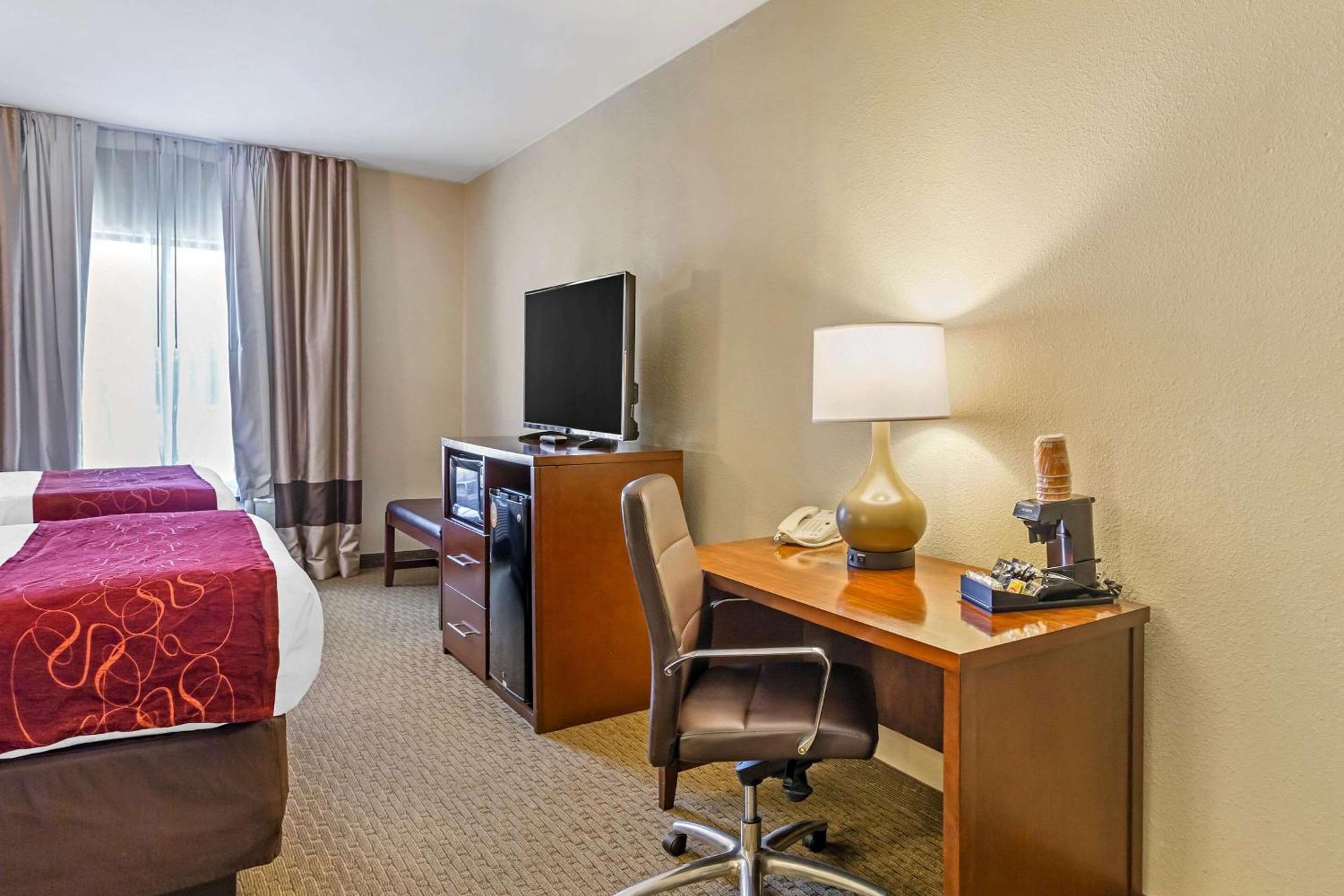 Comfort Suites South Point - Huntington Eksteriør bilde